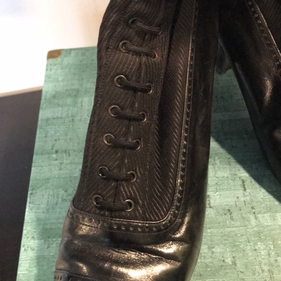 Size 10b black boots - Picture 2 of 6